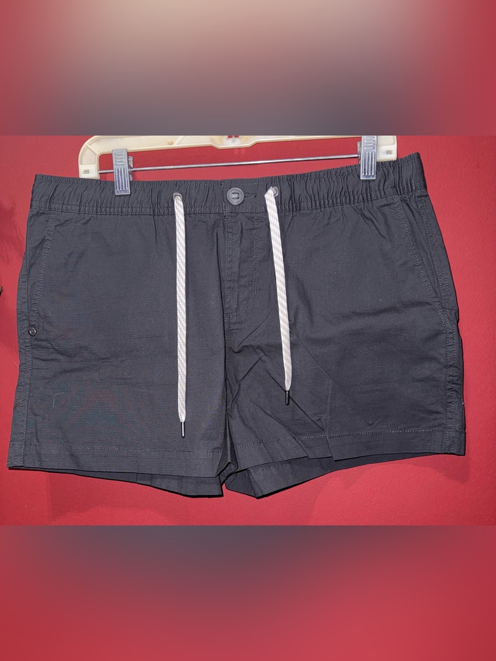 Women’s Grey Vuori Shorts with White Drawcords, Size Large